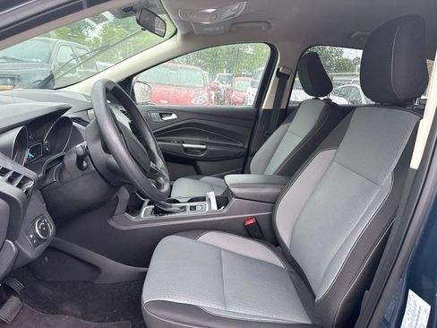 Used 2019 Ford Escape SE FWD image 6