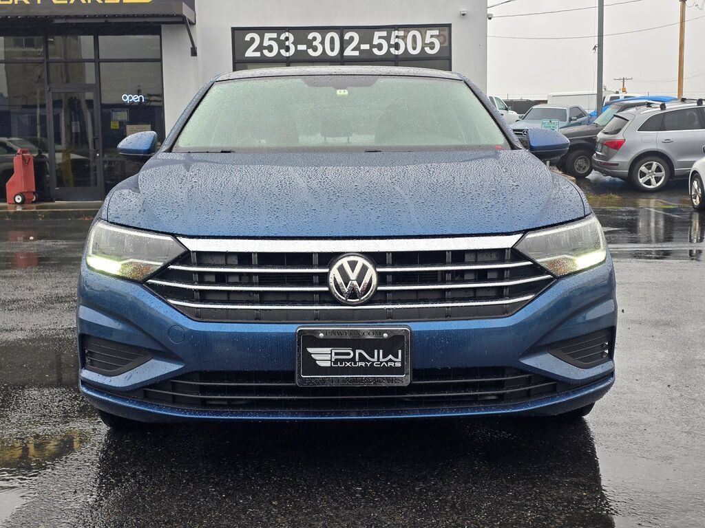 Used 2021 Volkswagen Jetta SE w/ SE Cold Weather Package FWD image 3