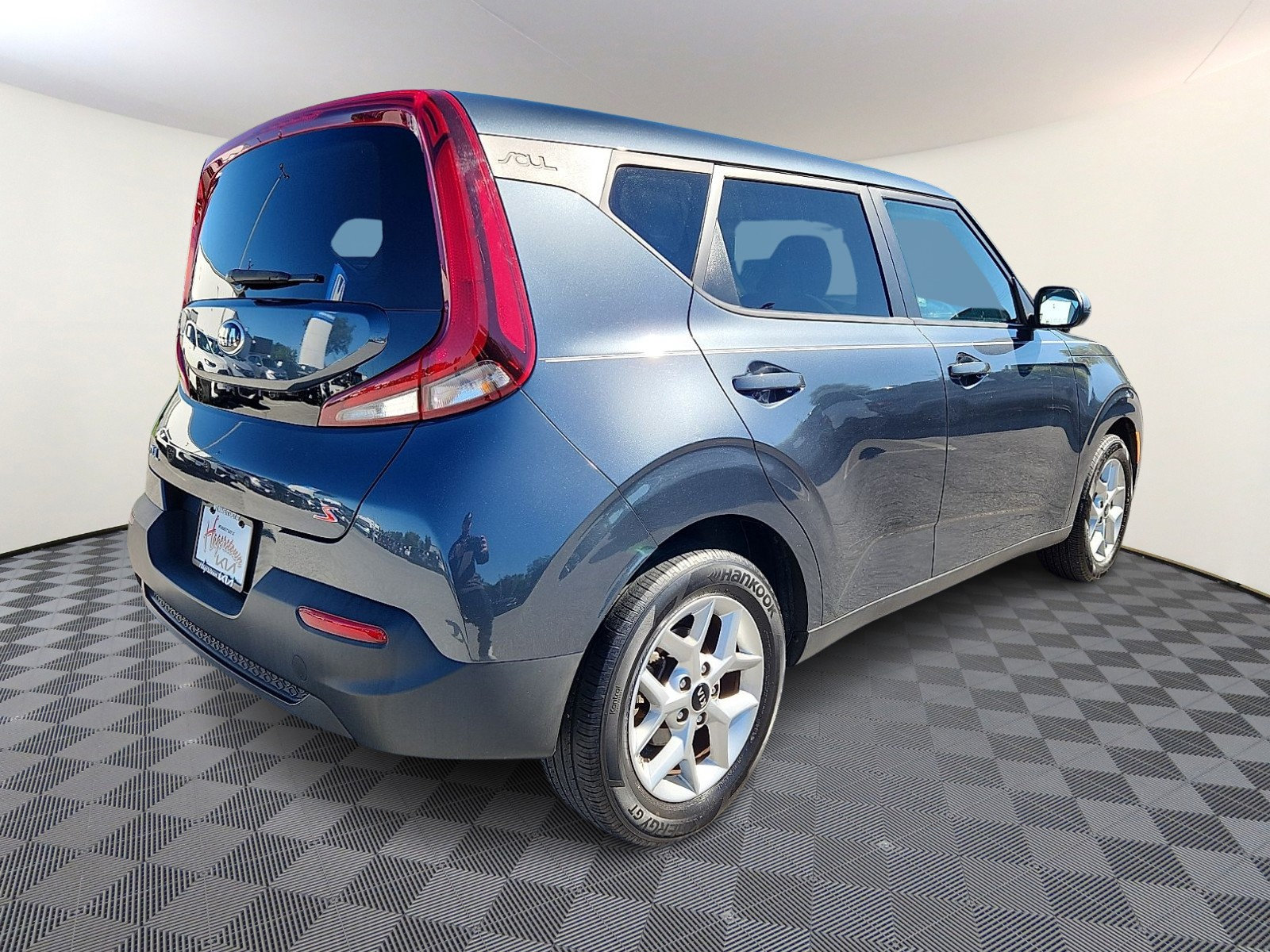Used 2020 Kia Soul S FWD image 6