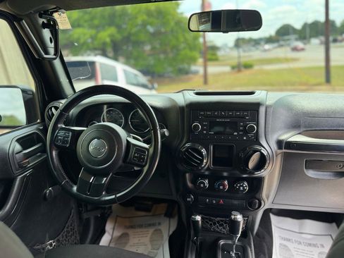 Used 2016 Jeep Wrangler Sport w/ Quick Order Package 24S AWD/4WD image 14