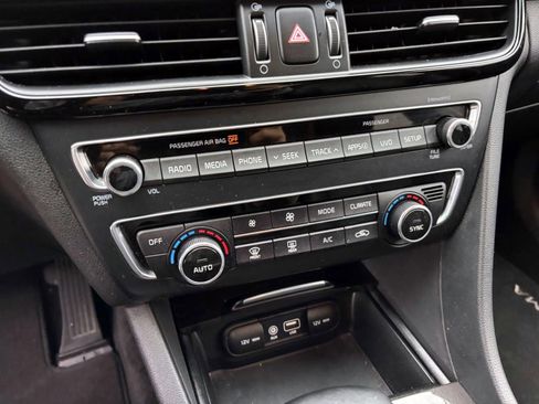 Used 2018 Kia Optima EX image 22