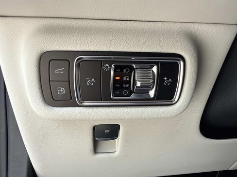 New 2026 Lincoln Nautilus Premier AWD/4WD image 31