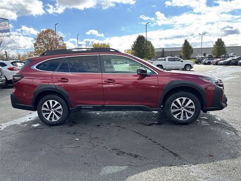 Certified 2025 Subaru Outback Premium image 12