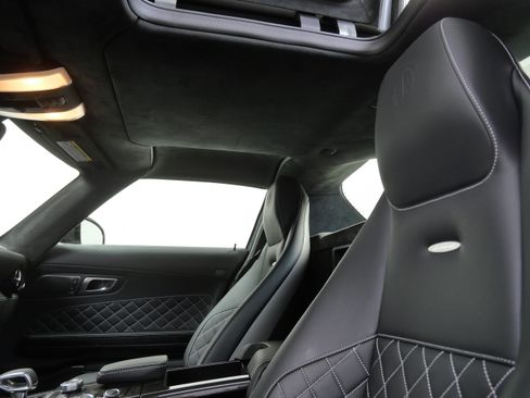 Used 2015 Mercedes-Benz SLS AMG GT Final Edition image 18