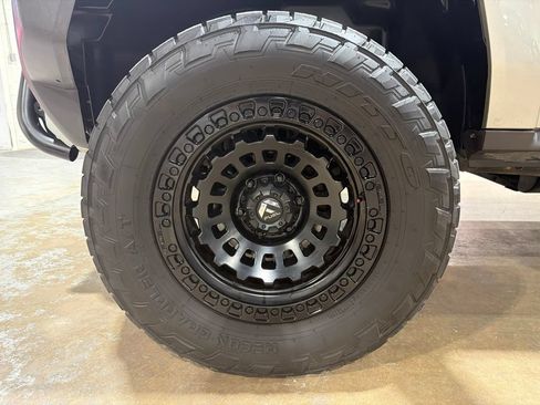 Used 2008 HUMMER H3 AWD/4WD image 17
