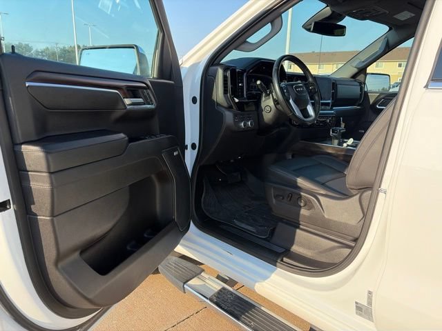 Used 2024 GMC Sierra 1500 SLT w/ SLT Premium Plus Package AWD/4WD image 8