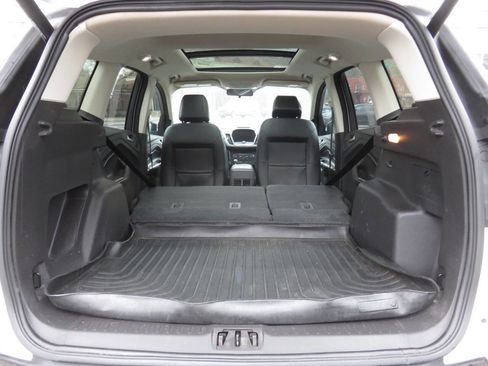 Used 2017 Ford Escape SE w/ Equipment Group 201A image 23