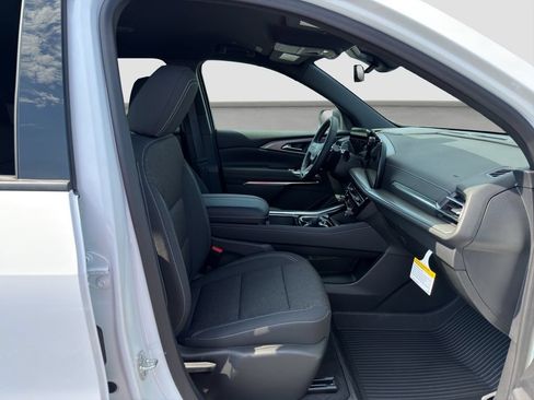 New 2026 Chevrolet Traverse LT w/ Midnight/Sport Edition FWD image 18