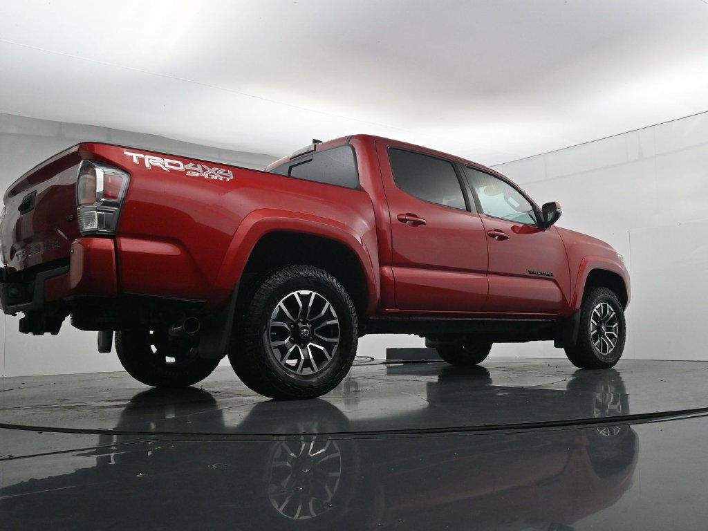 Used 2020 Toyota Tacoma TRD Sport w/ Technology Package AWD/4WD image 37