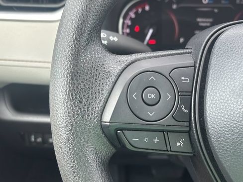 Used 2024 Toyota RAV4 XLE FWD image 22