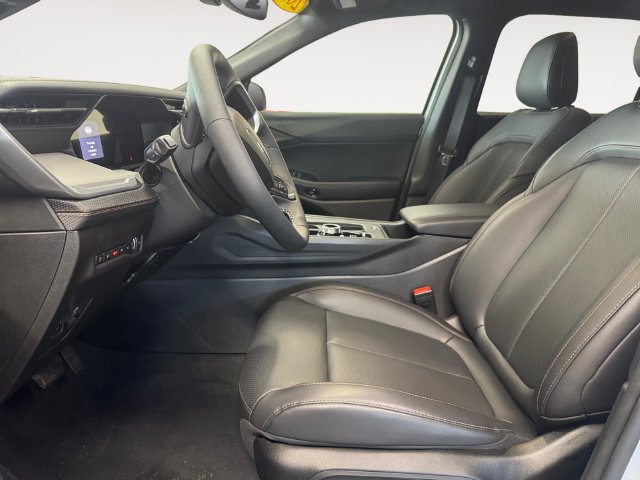 Used 2026 Jeep Cherokee Limited AWD/4WD image 8