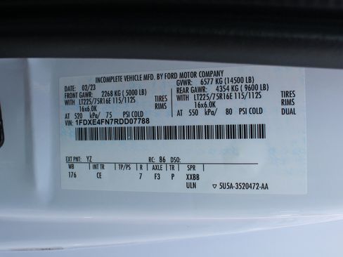 Used 2024 Ford E-450 and Econoline 450 Super Duty w/ Power Windows & Locks Group image 35