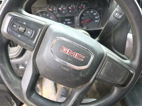 Used 2021 GMC Sierra 3500 4x4 Crew Cab w/ Convenience Package image 9