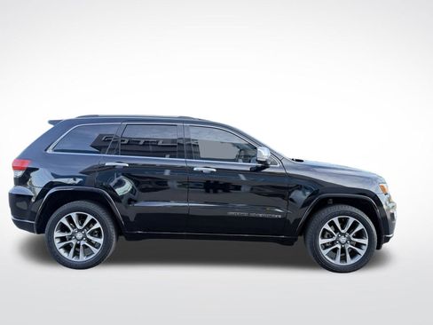 Used 2017 Jeep Grand Cherokee Overland image 4