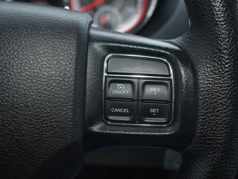 Used 2018 Dodge Grand Caravan SE image 20