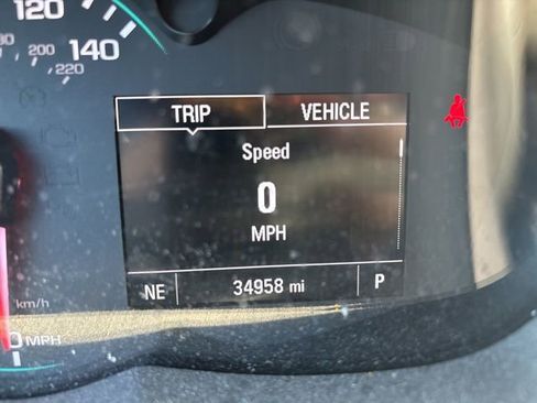 Used 2021 Chevrolet Trax LT w/ Premium Seat Package image 15