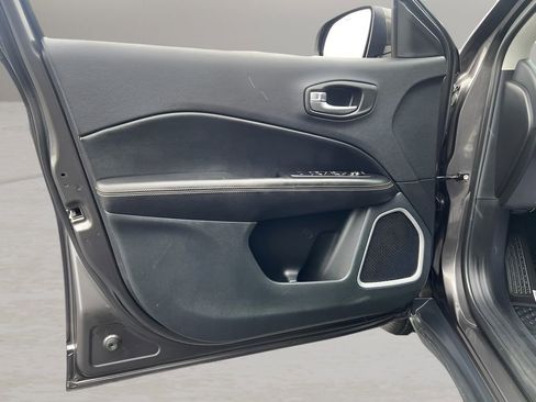 Used 2020 Jeep Compass Latitude w/ Cold Weather Group image 10