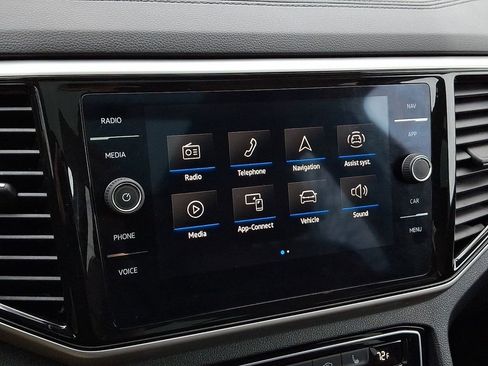 Used 2023 Volkswagen Atlas SEL image 8