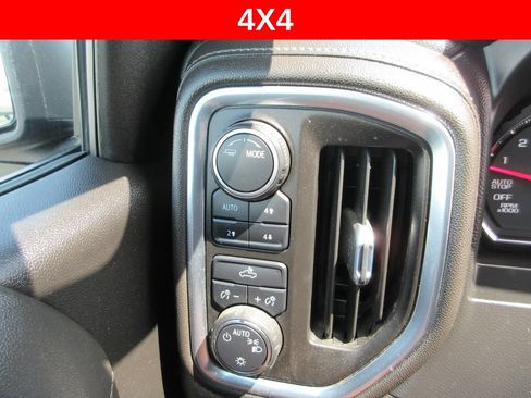 Used 2021 Chevrolet Silverado 1500 LT AWD/4WD image 29