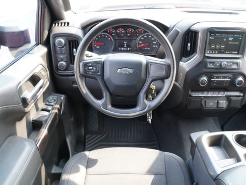 Used 2019 Chevrolet Silverado 1500 Custom Trail Boss AWD/4WD image 16