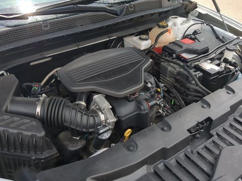 Used 2023 Chevrolet Blazer Premier FWD image 21