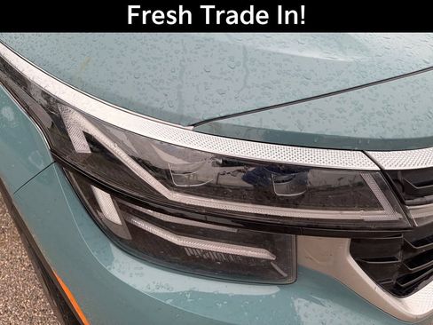 Used 2024 Kia Seltos SX AWD/4WD image 5