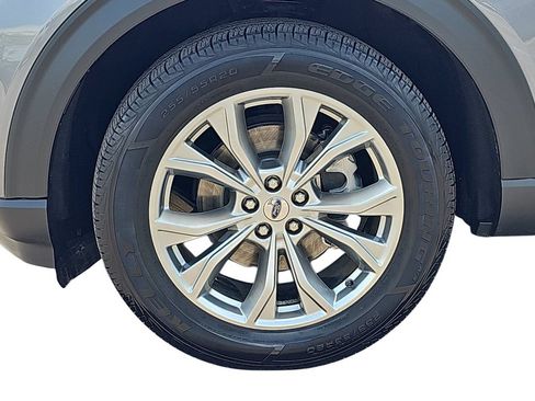 Used 2021 Ford Explorer XLT w/ Equipment Group 202A AWD/4WD image 30