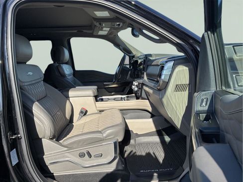 Used 2026 Ford F350 Platinum w/ Platinum Plus Package AWD/4WD image 11
