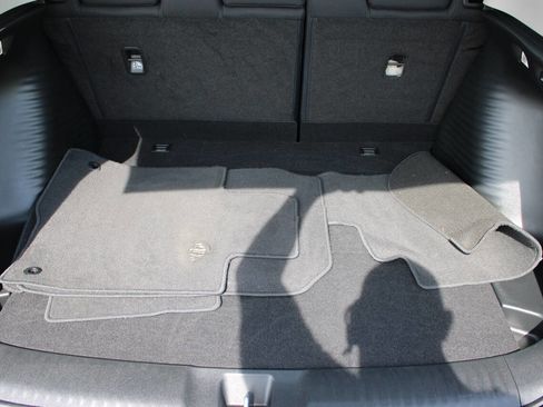 Used 2024 Honda HR-V LX image 12