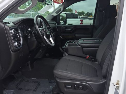Used 2023 GMC Sierra 2500 SLE w/ SLE Value Package; AWD/4WD image 11