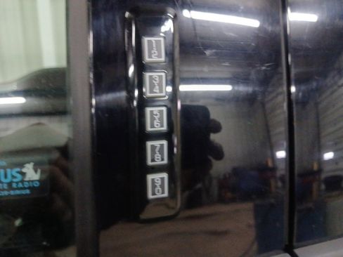 Used 2016 Ford F150 Lariat w/ Equipment Group 502A Luxury image 10