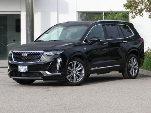 New 2025 Cadillac XT6 Premium Luxury image 1