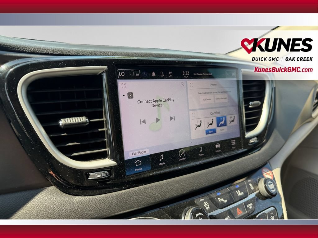 Used 2024 Chrysler Pacifica Touring-L FWD image 26
