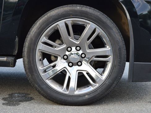 Used 2017 Cadillac Escalade Premium Luxury image 9