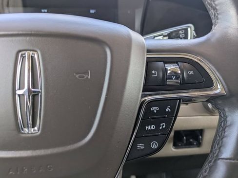 Certified 2023 Lincoln Navigator L Reserve AWD/4WD image 17