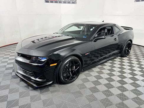 Used 2015 Chevrolet Camaro Z/28 RWD image 3