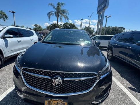 Used 2019 Buick Enclave Avenir AWD/4WD image 2