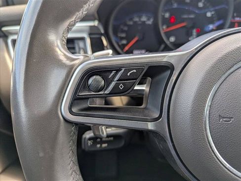 Used 2018 Porsche Macan AWD/4WD image 12
