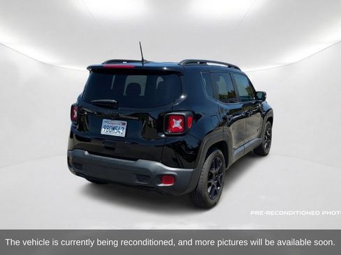Used 2020 Jeep Renegade Altitude FWD image 6