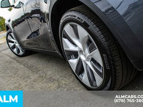 Used 2023 Tesla Model Y Long Range image 14