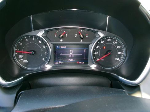 Used 2022 Chevrolet Equinox LT AWD/4WD image 14