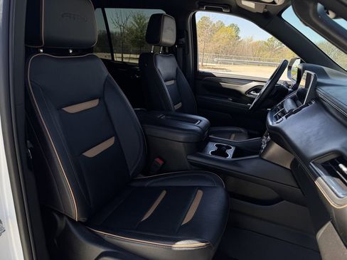 Used 2023 GMC Yukon AT4 w/ LPO, Floor Liner Package image 26
