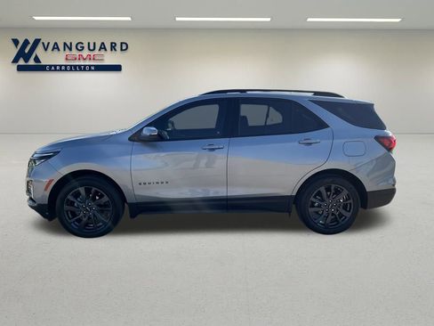 Used 2024 Chevrolet Equinox RS image 2
