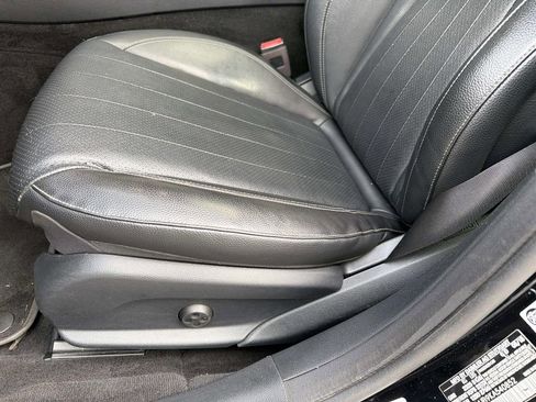 Used 2019 Mercedes-Benz E 300 image 17