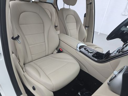 Certified 2018 Mercedes-Benz GLC 300 image 10
