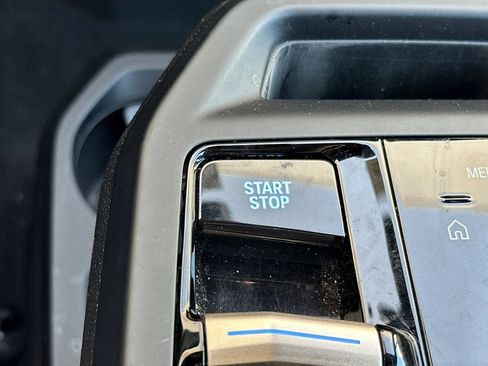 Used 2024 BMW iX xDrive50 w/ Premium Package image 26