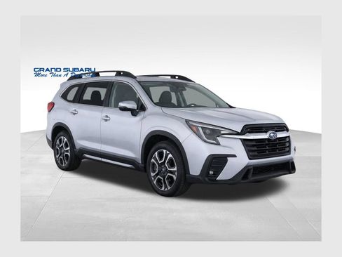 Used 2023 Subaru Ascent Limited AWD/4WD image 1