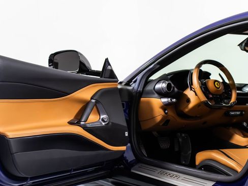 Certified 2019 Ferrari 812 Superfast image 33