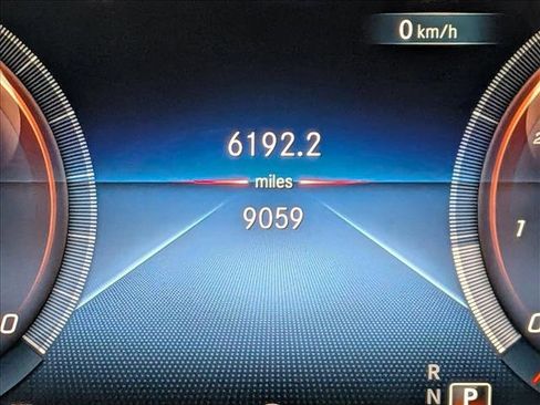 Used 2022 Mercedes-Benz GLE 450 4MATIC image 9