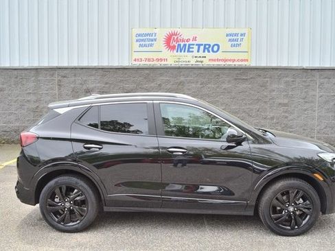 Used 2024 Buick Encore GX Sport Touring AWD/4WD image 9